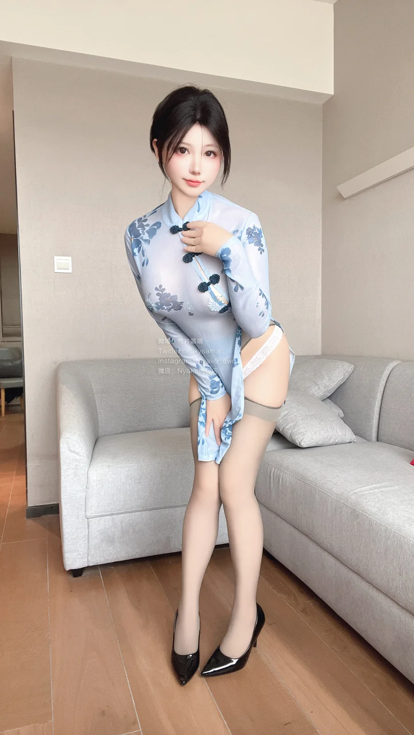 Nyako喵子 - 自撮り31 灰丝旗袍 [55P,1V-649MB]